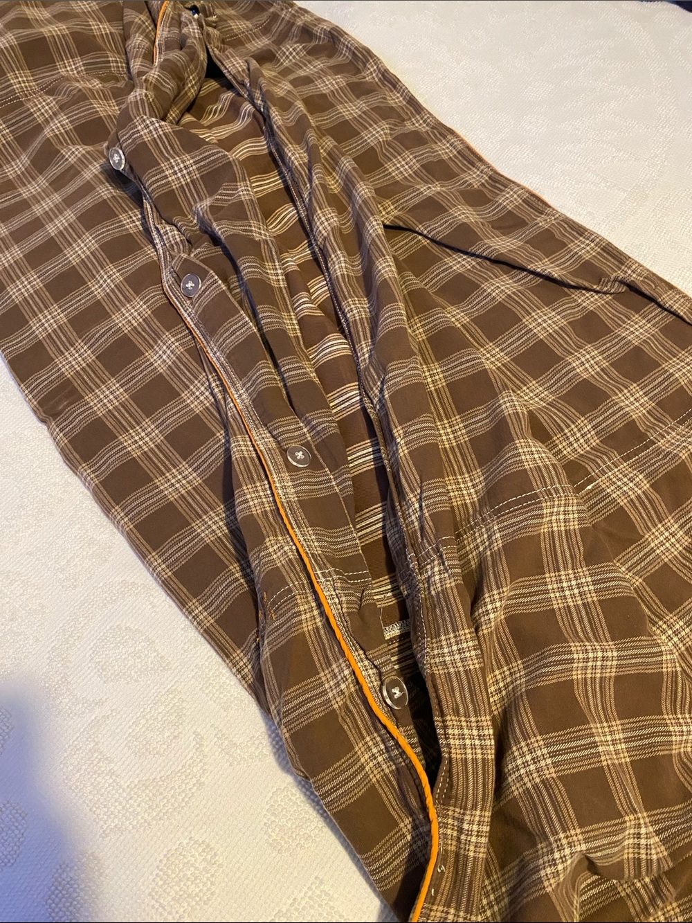 Pottery Barn Teen Brown Plaid twin duvet with Tan Accent, hangs over sides